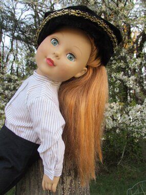 18" DOLL, RED-HAIRED MADAME ALEXANDER DRESSED DOLL AQUA EYES FRENCH BRAIDS 2009